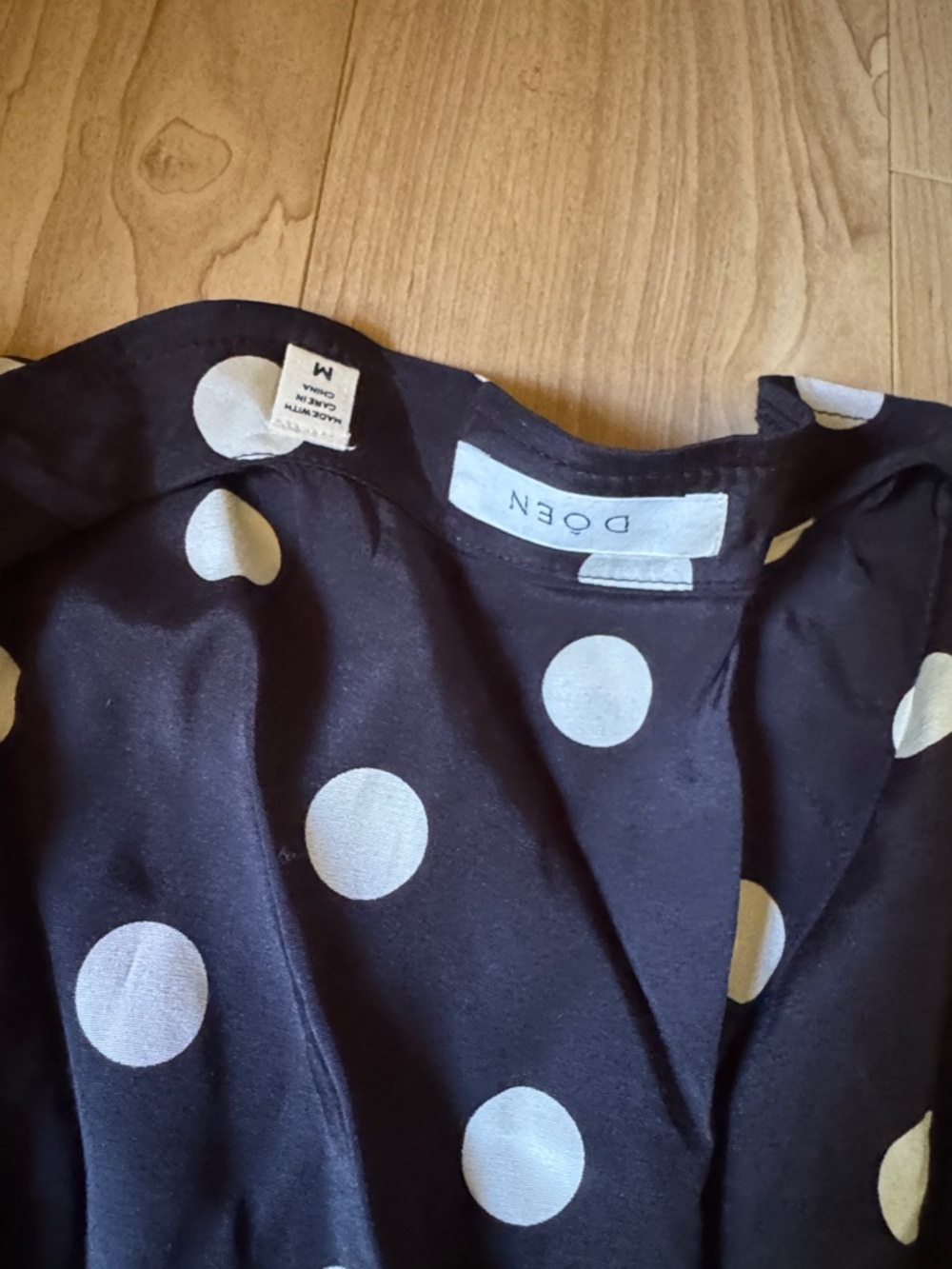 Doen Aubrey Silk Polka Dot V Neck Button Pleated Mini Dress Solstice Sky - Picture 3 of 5